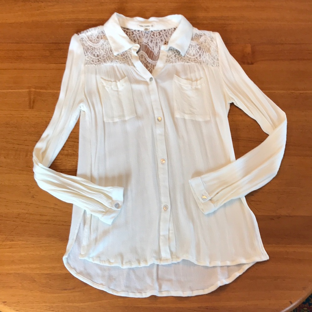 Button down blouse M